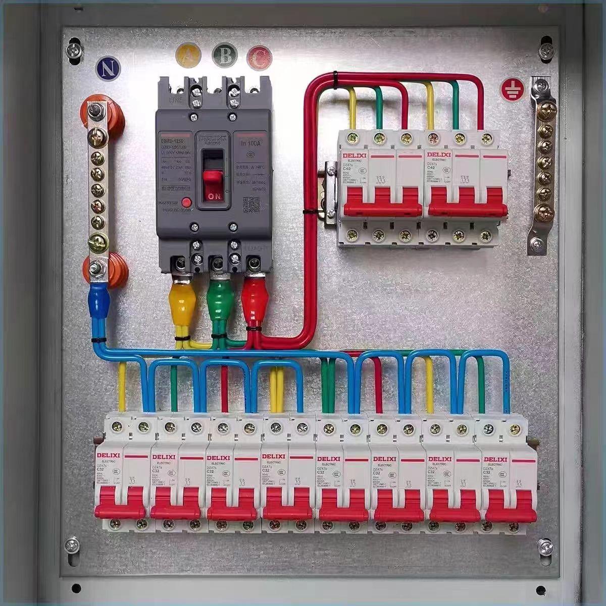 Customized Main Switch (MCCB) 100A 690V for Industrial Power Distribution & Control Boxes